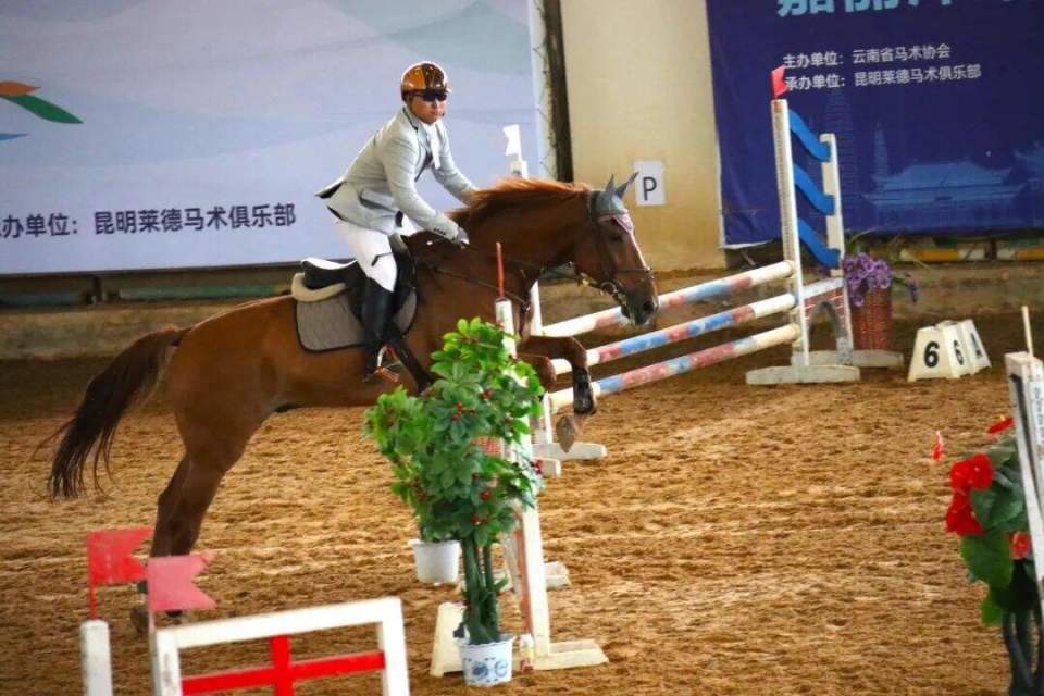 军的付卓霖