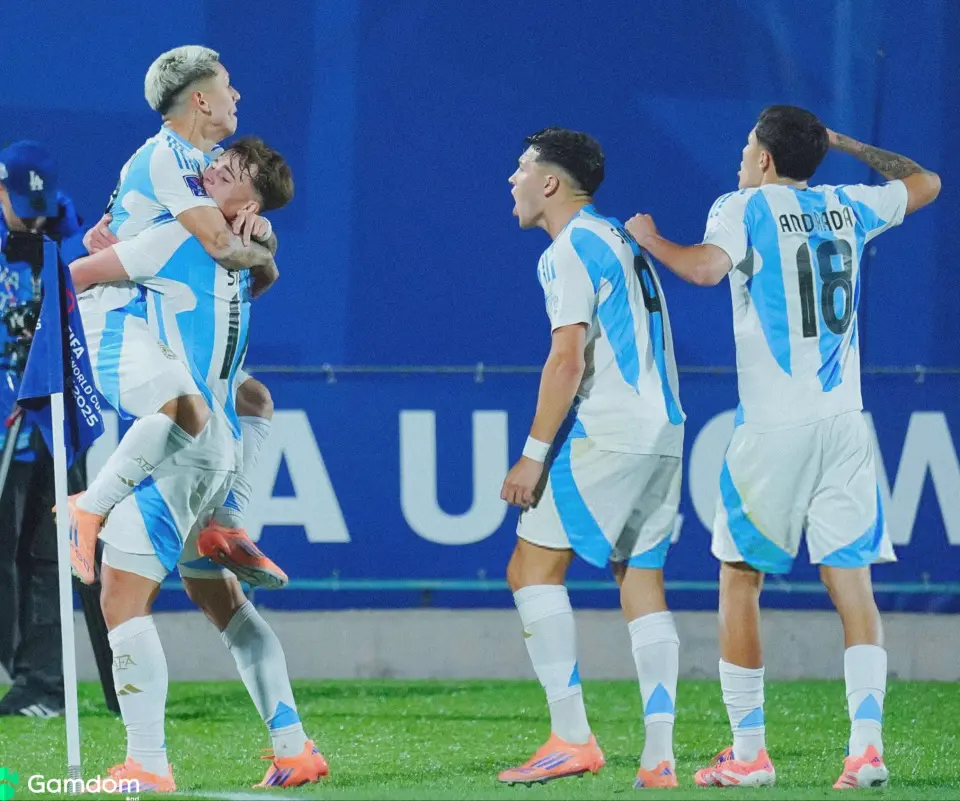 AA, 年等待, 全胜昂首出 AA, 年等待, 全胜昂首出